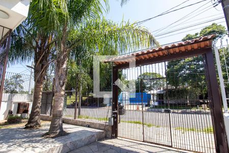 Casa à venda com 140m², 3 quartos e 4 vagas Casa à venda com 140m², 3 quartos e 4 vagasÁrea externa