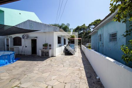 Casa à venda com 140m², 3 quartos e 4 vagas Casa à venda com 140m², 3 quartos e 4 vagasÁrea externa