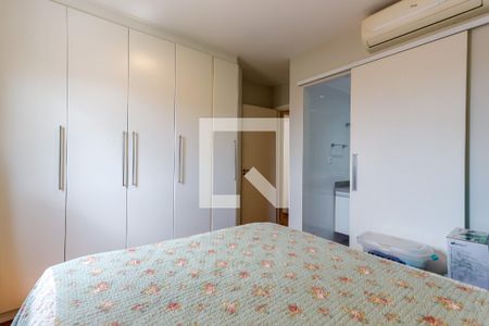Suíte de apartamento à venda com 3 quartos, 90m² em Vila Paiva, São Paulo