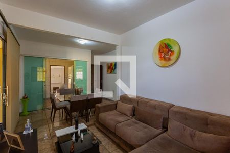 Sala de casa à venda com 6 quartos, 334m² em Serrano, Belo Horizonte
