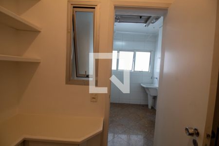 Apartamento para alugar com 152m², 3 quartos e 3 vagasSuite de Serviço