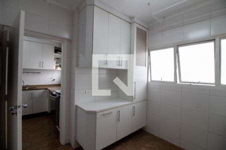 Apartamento para alugar com 152m², 3 quartos e 3 vagasÁrea de Serviço