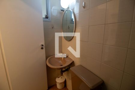 Apartamento para alugar com 152m², 3 quartos e 3 vagasBanheiro da Suíte de Serviço