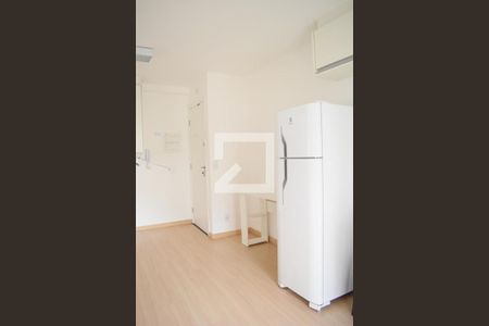Cozinha de kitnet/studio para alugar com 1 quarto, 35m² em Novo Mundo, Curitiba