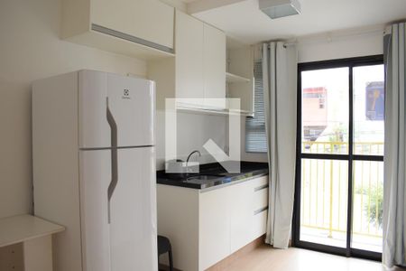 Cozinha de kitnet/studio para alugar com 1 quarto, 35m² em Novo Mundo, Curitiba