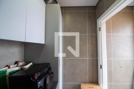 Casa à venda com 180m², 3 quartos e 1 vagaÁrea de Serviço