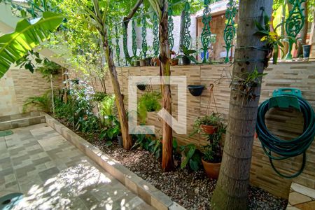 Casa à venda com 330m², 3 quartos e 5 vagas Casa à venda com 330m², 3 quartos e 5 vagasarea externa