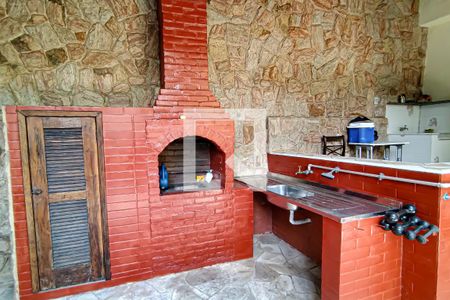 Casa à venda com 330m², 3 quartos e 5 vagas Casa à venda com 330m², 3 quartos e 5 vagasarea de lazer