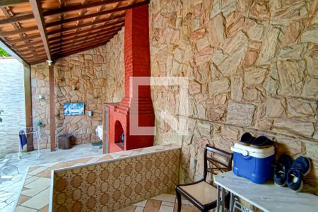 Casa à venda com 330m², 3 quartos e 5 vagas Casa à venda com 330m², 3 quartos e 5 vagasarea de lazer