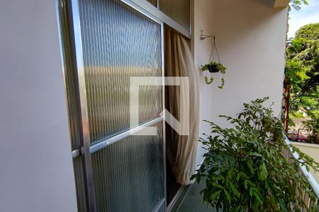 Casa à venda com 330m², 3 quartos e 5 vagas Casa à venda com 330m², 3 quartos e 5 vagasquarto 2 suite