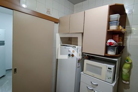 Casa à venda com 330m², 3 quartos e 5 vagas Casa à venda com 330m², 3 quartos e 5 vagascozinha