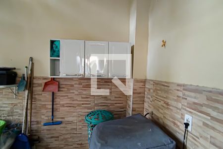 Casa à venda com 330m², 3 quartos e 5 vagas Casa à venda com 330m², 3 quartos e 5 vagasarea de serviço