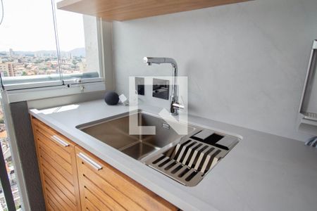 Apartamento à venda com 107m², 3 quartos e 2 vagas Apartamento à venda com 107m², 3 quartos e 2 vagasVaranda gourmet