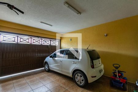 Casa à venda com 130m², 3 quartos e 2 vagasGaragem