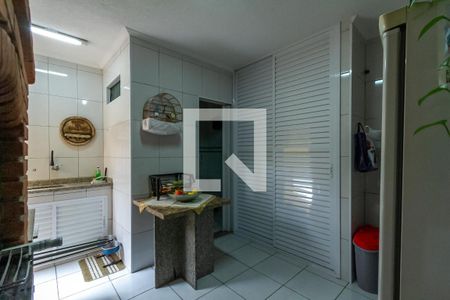 Casa à venda com 130m², 3 quartos e 2 vagasÁrea de Serviço e Churrasqueira