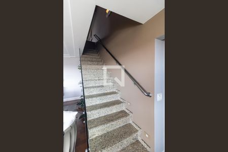 Apartamento à venda com 495m², 4 quartos e 4 vagas Apartamento à venda com 495m², 4 quartos e 4 vagasEscada