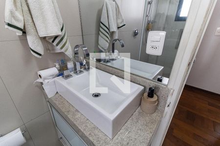 Apartamento à venda com 495m², 4 quartos e 4 vagas Apartamento à venda com 495m², 4 quartos e 4 vagasBanheiro da Suíte 3
