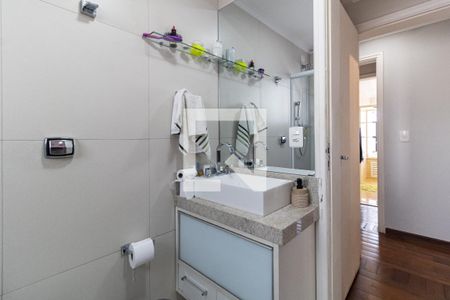 Apartamento à venda com 495m², 4 quartos e 4 vagas Apartamento à venda com 495m², 4 quartos e 4 vagasBanheiro da Suíte 3