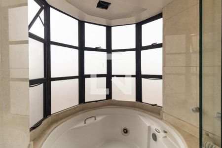 Apartamento à venda com 495m², 4 quartos e 4 vagas Apartamento à venda com 495m², 4 quartos e 4 vagasBanheiro da Suíte 1