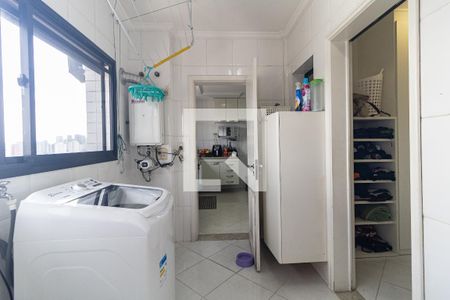 Apartamento à venda com 495m², 4 quartos e 4 vagas Apartamento à venda com 495m², 4 quartos e 4 vagasLavanderia