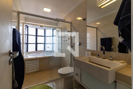 Apartamento à venda com 495m², 4 quartos e 4 vagas Apartamento à venda com 495m², 4 quartos e 4 vagasBanheiro da Suíte 1