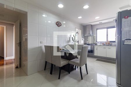 Apartamento à venda com 495m², 4 quartos e 4 vagas Apartamento à venda com 495m², 4 quartos e 4 vagasCozinha
