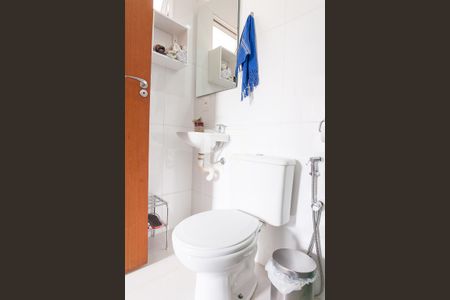 Casa de condomínio à venda com 320m², 5 quartos e 4 vagasbanhiero quarto 3