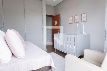 Casa de condomínio à venda com 320m², 5 quartos e 4 vagasquarto 2