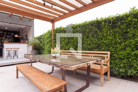 Casa de condomínio à venda com 320m², 5 quartos e 4 vagasChurrasqueira