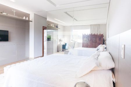 Casa de condomínio à venda com 320m², 5 quartos e 4 vagassuite 