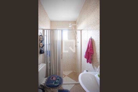 Casa à venda com 300m², 3 quartos e 8 vagasBanheiro 2