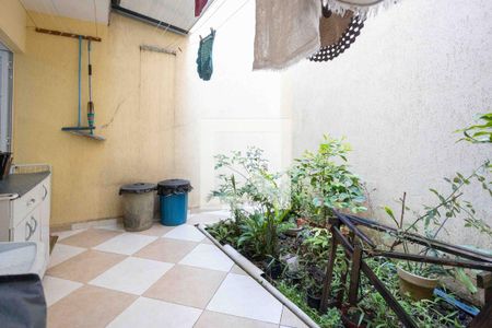 Casa à venda com 300m², 3 quartos e 8 vagasÁrea de Serviço