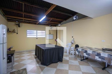 Casa à venda com 300m², 3 quartos e 8 vagasSalão de festas