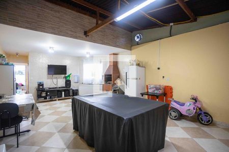 Casa à venda com 300m², 3 quartos e 8 vagasSalão de festas