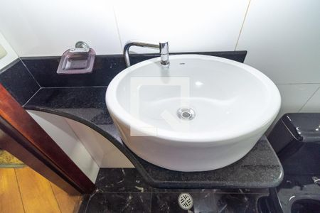 Casa à venda com 260m², 3 quartos e 6 vagas Casa à venda com 260m², 3 quartos e 6 vagasBanheiro 4