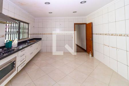 Casa à venda com 260m², 3 quartos e 6 vagas Casa à venda com 260m², 3 quartos e 6 vagasCozinha