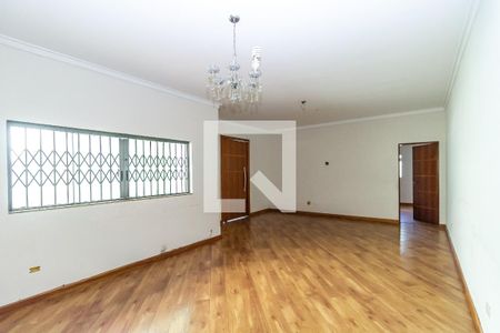 Sala de casa à venda com 3 quartos, 260m² em Vila Ivone, São Paulo