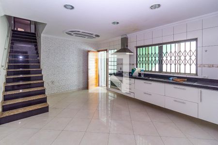 Casa à venda com 260m², 3 quartos e 6 vagas Casa à venda com 260m², 3 quartos e 6 vagasCozinha