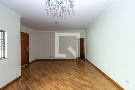Sala de casa à venda com 3 quartos, 260m² em Vila Ivone, São Paulo