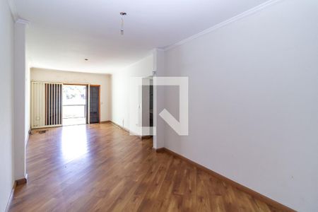 Casa à venda com 260m², 3 quartos e 6 vagas Casa à venda com 260m², 3 quartos e 6 vagasQuarto 3 - Suíte 2