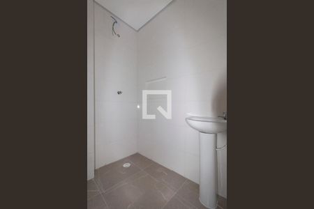 Apartamento à venda com 45m², 2 quartos e sem vaga Apartamento à venda com 45m², 2 quartos e sem vagaBanheiro