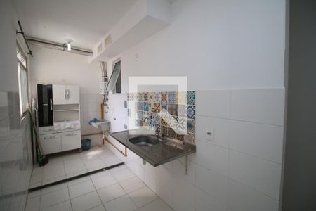 Cozinha de apartamento para alugar com 2 quartos, 50m² em Tomás Coelho, Rio de Janeiro
