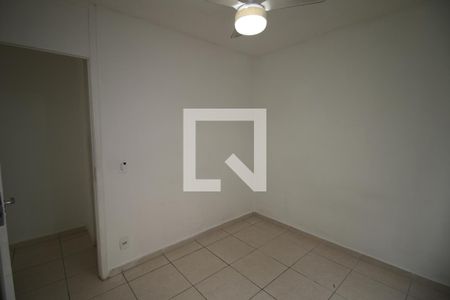 Quarto 2 de apartamento para alugar com 2 quartos, 50m² em Tomás Coelho, Rio de Janeiro