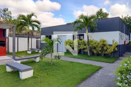 Apartamento para alugar com 46m², 2 quartos e 1 vaga Apartamento para alugar com 46m², 2 quartos e 1 vagaÁrea comum - Salão de festas 1