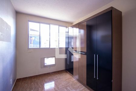 Quarto 2 de apartamento para alugar com 2 quartos, 46m² em Amendoeira, São Gonçalo