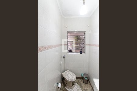 Lavabo   de casa para alugar com 3 quartos, 324m² em Jardim Brasil (zona Norte), São Paulo