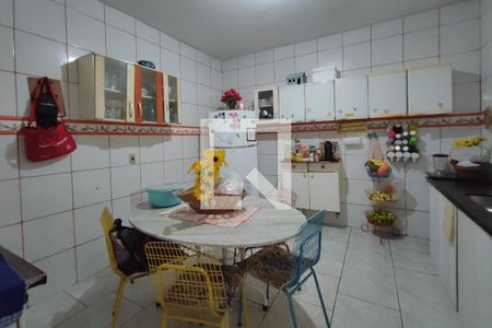 Casa à venda com 400m², 3 quartos e 3 vagasCozinha