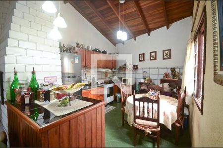 Casa à venda com 231m², 4 quartos e 5 vagasCozinha