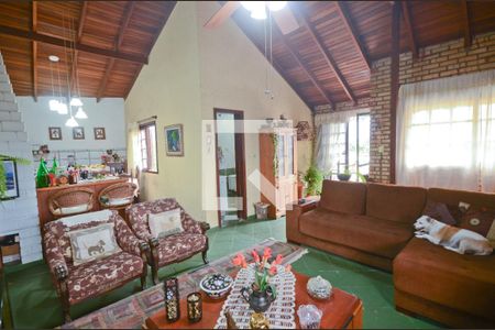 Casa à venda com 231m², 4 quartos e 5 vagasSala de TV