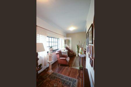 Casa à venda com 231m², 4 quartos e 5 vagasSaleta do Primeiro Piso